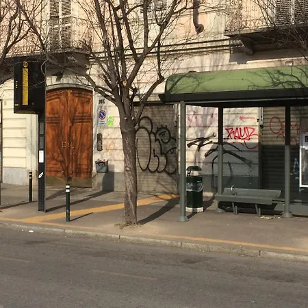 Un Piano Sotto Arturo Διαμέρισμα Τορίνο