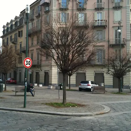Un Piano Sotto Arturo Apartmán Turín
