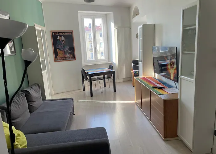 Un Piano Sotto Arturo Apartamento Turim